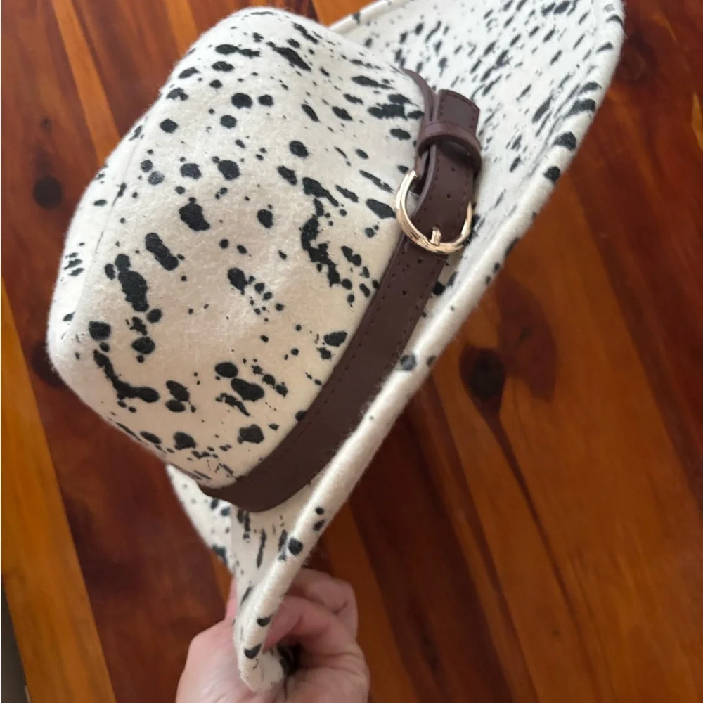 Altar'd State Black and White Speckled Hat